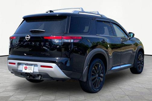 Super Black 2023 Nissan Pathfinder Platinum 4WD