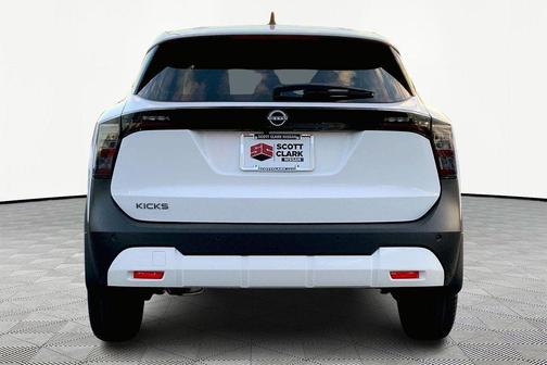 Fresh Powder 2026 Nissan Kicks S
