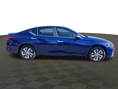 2024 Nissan Altima S FWD