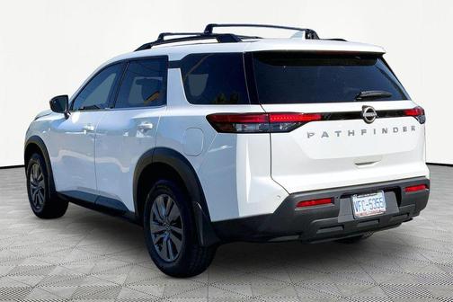 Everest White Pearl Tricoat 2025 Nissan Pathfinder SV FWD