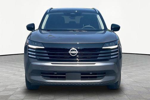 Gun Metallic/Super Black 2026 Nissan Kicks SV