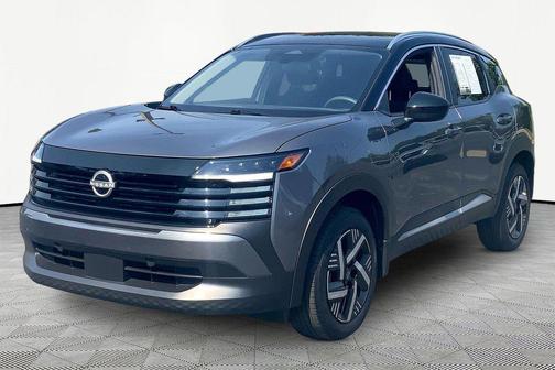 Gun Metallic/Super Black 2026 Nissan Kicks SV