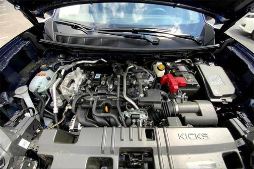 2025 Nissan Kicks SV