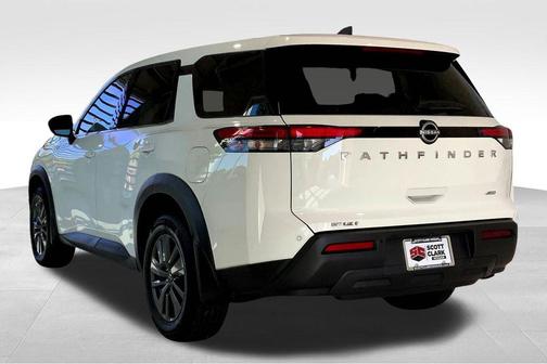 2023 Nissan Pathfinder S 4WD