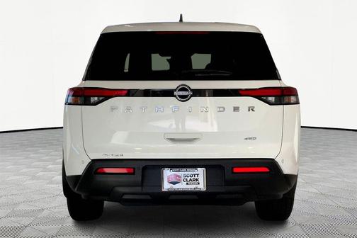 2023 Nissan Pathfinder S 4WD