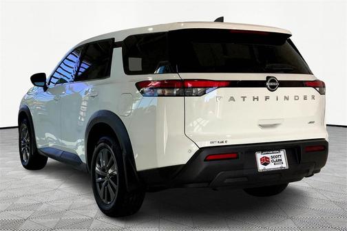 2023 Nissan Pathfinder S 4WD