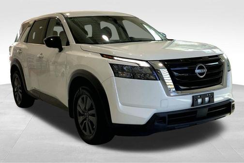 2023 Nissan Pathfinder S 4WD