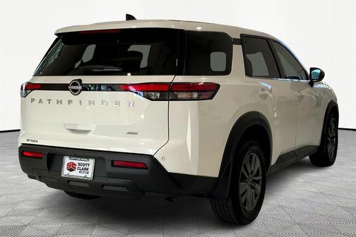 2023 Nissan Pathfinder S 4WD
