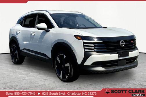 Aspen White Tricoat 2025 Nissan Kicks SR