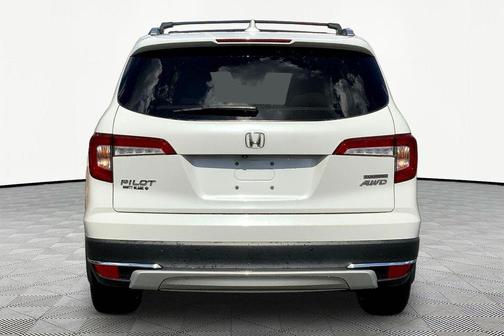 Platinum White Pearl 2020 Honda Pilot Touring 8-Passenger
