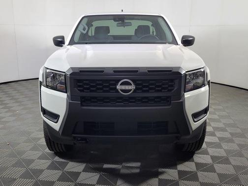 2025 Nissan Frontier S