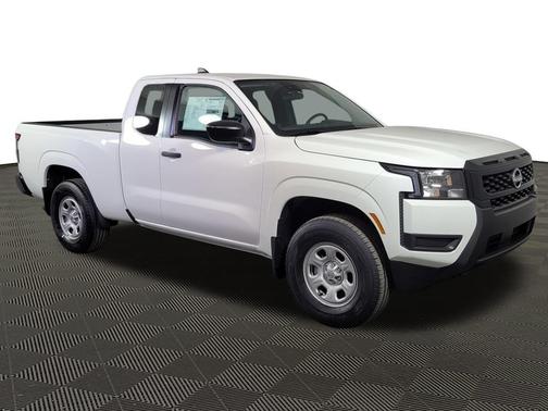 2025 Nissan Frontier S