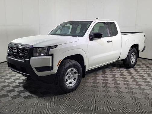 2025 Nissan Frontier S