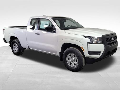 2025 Nissan Frontier S