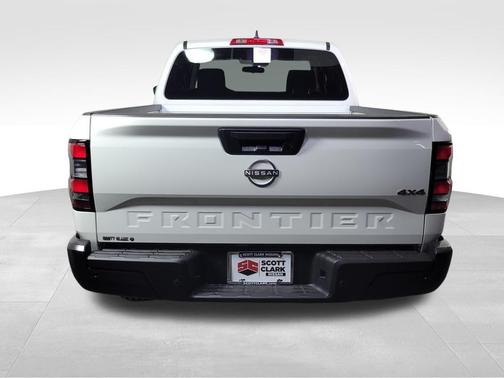 2025 Nissan Frontier S