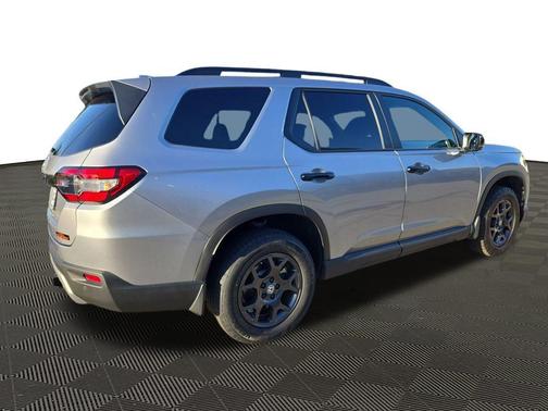 2024 Honda Pilot TrailSport