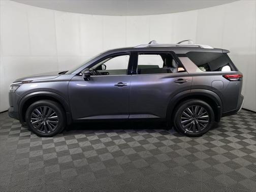 2025 Nissan Pathfinder SL FWD