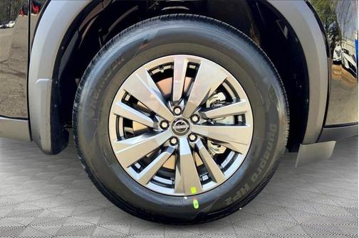 2025 Nissan Pathfinder S FWD