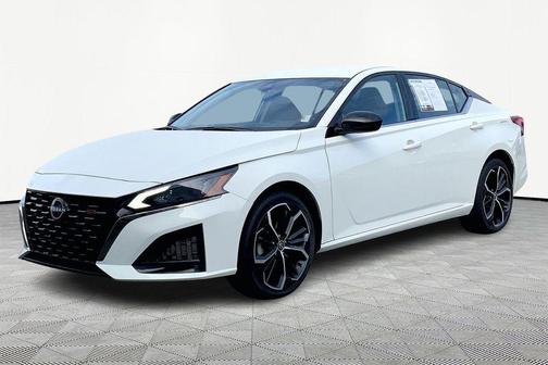 2025 Nissan Altima SR AWD