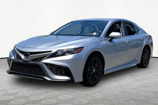 Celestial Silver Metallic 2024 Toyota Camry SE