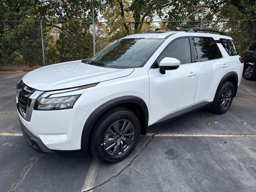 2025 Nissan Pathfinder SV FWD