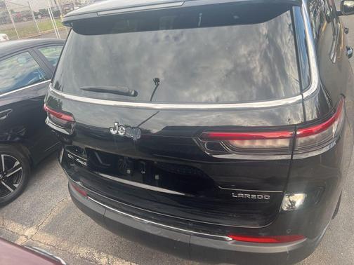 2021 Jeep Grand Cherokee L Laredo