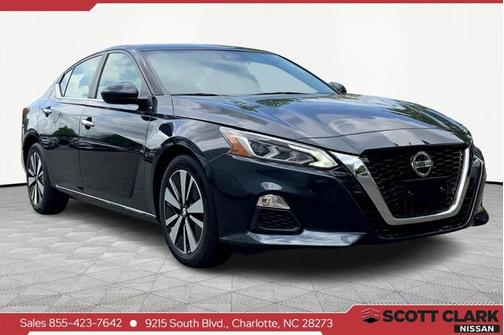 2022 Nissan Altima 2.5 SV
