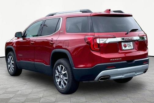 Volcanic Red Tintcoat 2023 GMC Acadia FWD SLT