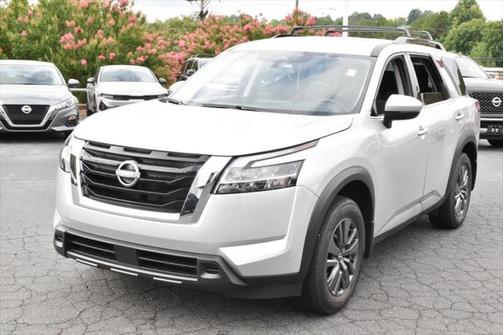 Brilliant Silver Metallic 2022 Nissan Pathfinder SV 2WD