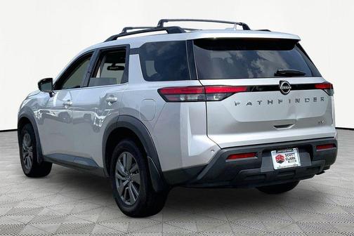 Brilliant Silver Metallic 2022 Nissan Pathfinder SV 2WD