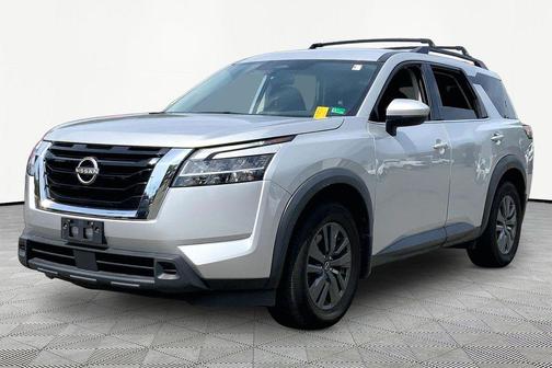 Brilliant Silver Metallic 2022 Nissan Pathfinder SV 2WD