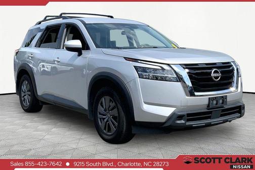 Brilliant Silver Metallic 2022 Nissan Pathfinder SV 2WD