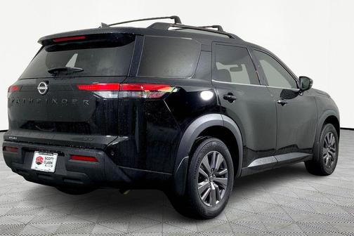 2022 Nissan Pathfinder SV 2WD