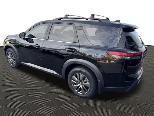 2022 Nissan Pathfinder SV 2WD