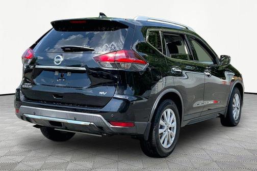 Magnetic Black Pearl 2019 Nissan Rogue SV