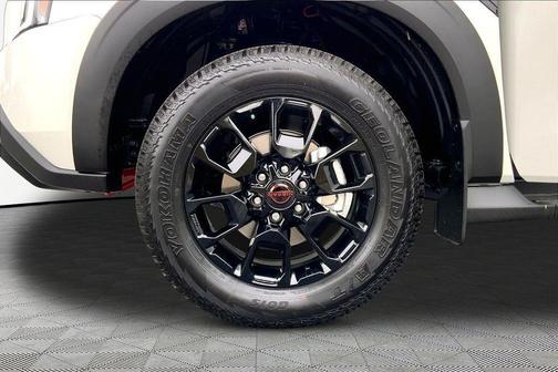 Aspen White Tricoat 2026 Nissan Armada PRO-4X