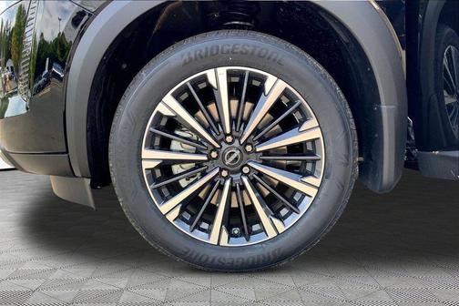 Super Black 2026 Nissan Pathfinder Platinum