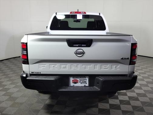 2025 Nissan Frontier S