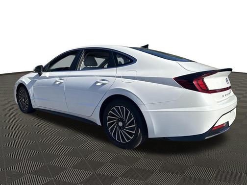 2023 Hyundai SONATA Hybrid SE