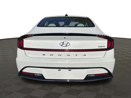 2023 Hyundai SONATA Hybrid SE