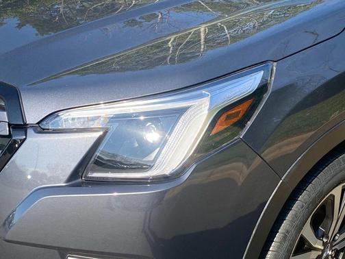Magnetite Gray Metallic 2023 Subaru Forester Limited