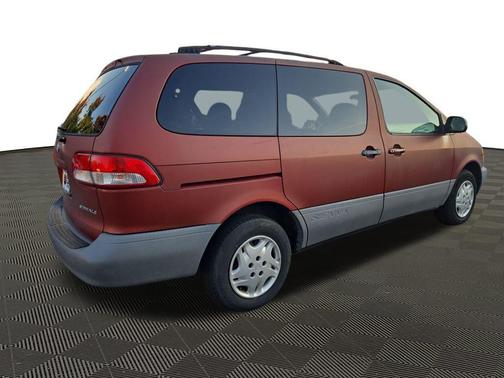 2001 Toyota Sienna LE