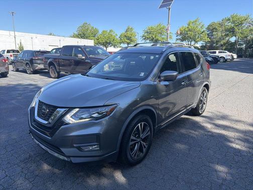 Gun Metallic 2018 Nissan Rogue SL