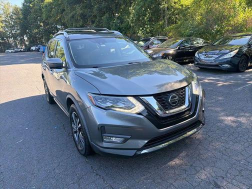 Gun Metallic 2018 Nissan Rogue SL