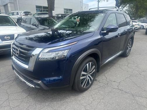 2024 Nissan Pathfinder Platinum 4WD