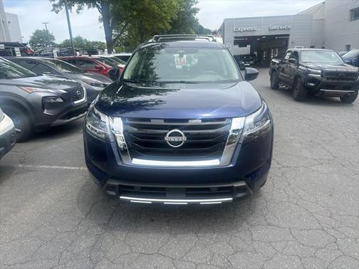 2024 Nissan Pathfinder Platinum 4WD