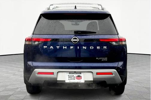 2024 Nissan Pathfinder Platinum 4WD