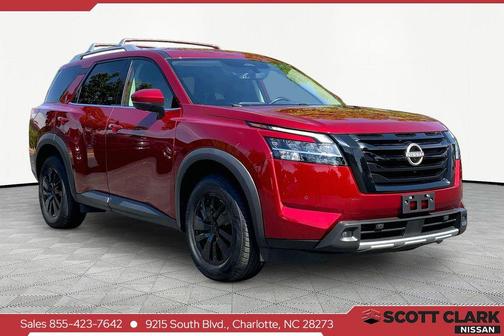 Scarlet Ember Tintcoat 2023 Nissan Pathfinder SL 4WD