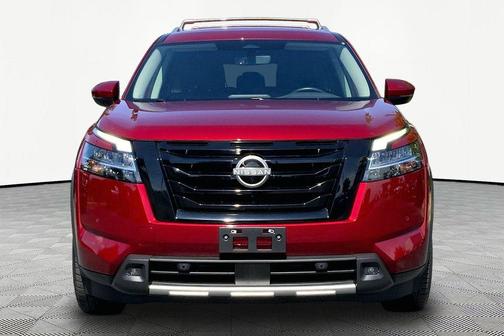Scarlet Ember Tintcoat 2023 Nissan Pathfinder SL 4WD