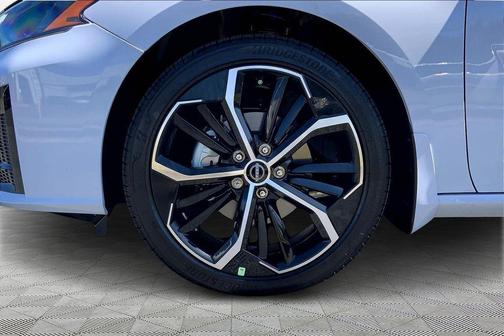 2025 Nissan Altima SR FWD